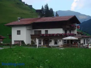 Junser Gasthausl - Image 1