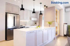 Sofias & Rolandos Luxury home - Image 3