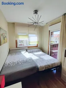 Modern duplex in downtown Cambados - Image 2