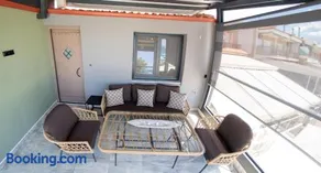 Argus by Alexandros hotel apartments - Image 1