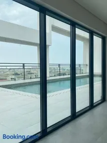 Modern Boutique Studio Gym & Pool - Image 2