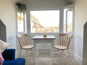 Seaside Apartment - Image 4