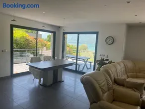Rez-de-chaussée de notre villa vue sur lac - Image 4