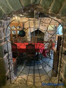 Cobweb Hall - Image 5