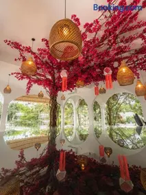 Signature Hotels - Image 1