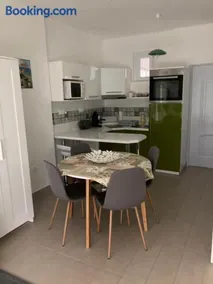 Éva Apartman - Image 1