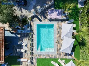 Paradise House - Image 1