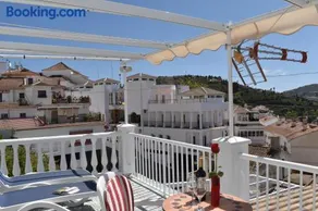 Voll ausgestattetes Ferienhaus mit Terrasse - Image 2