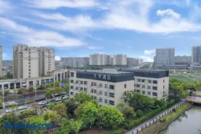 JI Hotel Shanghai Lingang New City - Image 1