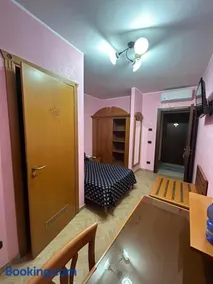 Hotel Canada - Image 3