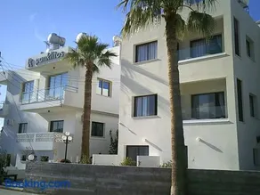 Panklitos Tourist Apartments - Image 4