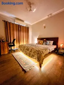 Romantic Sky Studio with Pool by The Nook - Image 4
