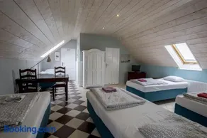 Forteca, pokoje gościnne nad stawem - Image 5