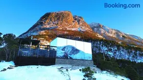 Speilhus med badestamp - en unik naturopplevelse - Image 3