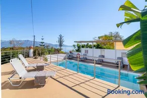 Luxury Villa- Sleeps 6 - Views Pool Hot Tub - Image 1