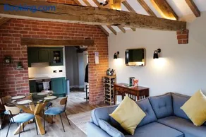 Malvern, The Mount Barns & Spa - Image 1