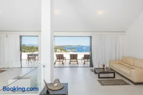 Maki Exclusive Apartments - Image 1