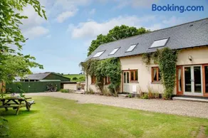Long Meadow Barn - Image 1