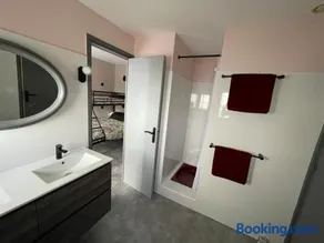 Pine forest house 4 bedrooms with pool - Image 3