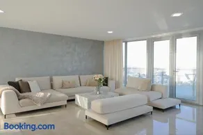 Luxusný Penthouse nad jazerami 230 m2, 2x garáž, WIFI - Image 5