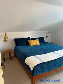 10 minute Walk to Niagara Falls - Sweet Cottage - Image 4