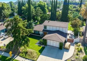 Adorable 4 bedroom home with Pool & more - Image 2