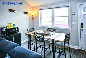 Love Shack at Salisbury Beach - Image 2