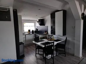 1,5 Zimmer Ferienwohnung Apartment in ruhiger Lage stadtnah Neu in Brunnthal - Image 4