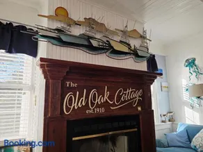 Historic Old Oak Cottage-Great water views! - Image 1
