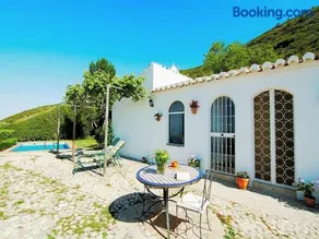 Cottage in La Joya with Pool and Garden - Image 3