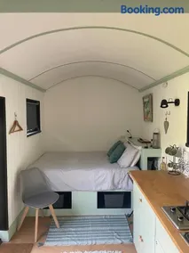 Apple Orchard Shepherd Huts - Image 5