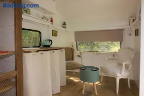 Ma caravane dans les collines - Image 3