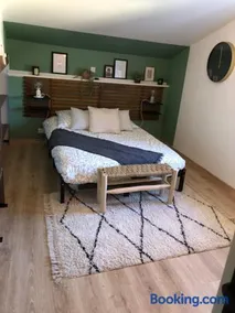 Au Dessus De Chez Nous - Image 2