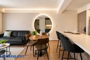 Skyline Executive Suite in San Isidro - Image 4