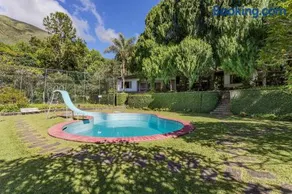 Sítio na serra de Itaipava com piscina e churrasqueira - Image 1