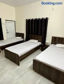 Elite stays - Image 2