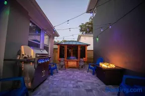 Downtown Orlando’s Modern Zen Home with Hot Tub - Image 1