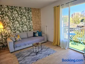 Paradise Apartment near downtown lake & Free Parking - local bike - Image 1