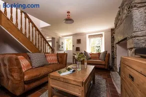 Charming Riverside Cottage in Snowdonia National Park - Image 5