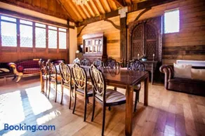 The Timber Barn South Downs West Sussex Sleeps 18 - Image 3