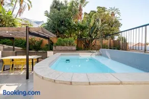 Table Mountain Views in Gardens - Image 5