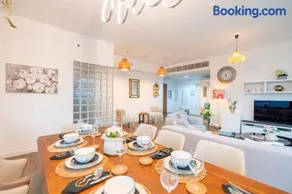 Elegant 3BR Family Escape - Cozy Haven - Image 4