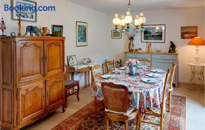4 Bedroom Stunning Home In Hennebont - Image 4