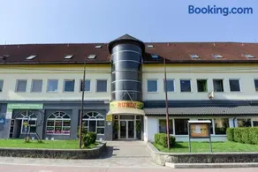 Hotel Rubín - Image 1