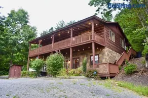 East Tennessee Family Mountain Retreat with Private Vineyard - Image 1