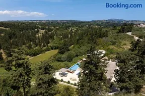 Reflection Villa, Heated Pool & Absolute Seclusion, By ThinkVilla - Image 2