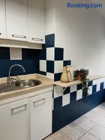 Typical Lisbon Apartment Príncipe Real - Image 5