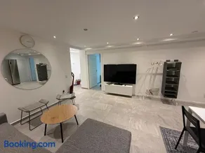 Fresh and newly renovated basement apartment - Image 2