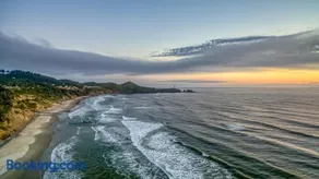 Coastal Garden - Anchor Pier Lodge - Image 3