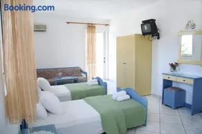 Kleanthis Apartments - Image 2